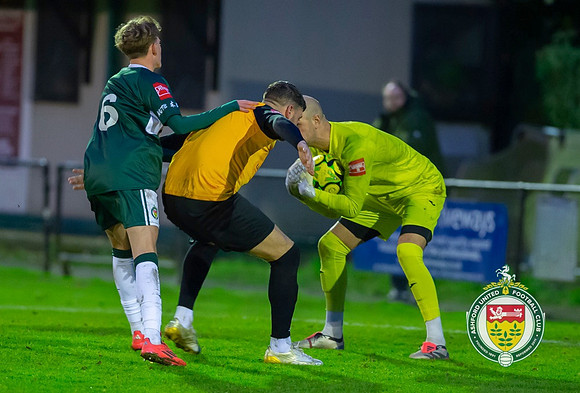 ISE_Merstham_2-0_AshfordUnited_209