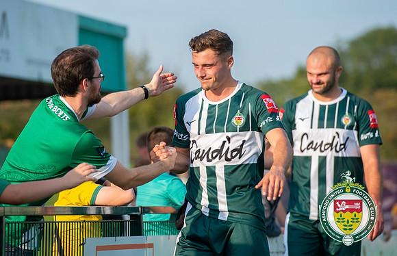 Ashford_2-1_HartleyWintney_244
