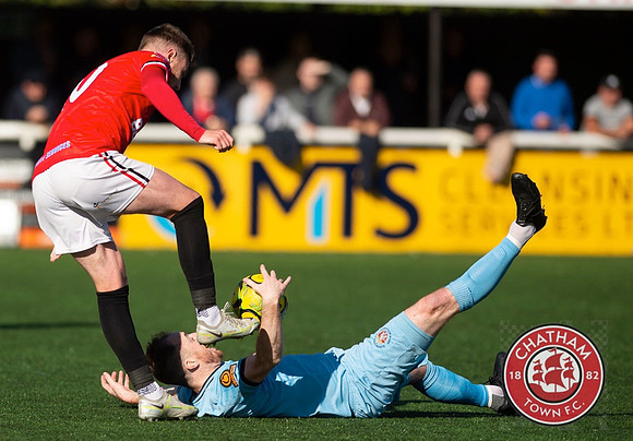 Chatham_0-3_Slough_074