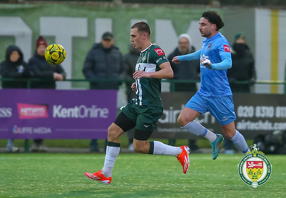 AshfordUnited_(1)_3-0_(0)_DealTown_329