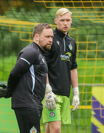 ISE_EastGrinstead_0-6_AShfordUnited_015