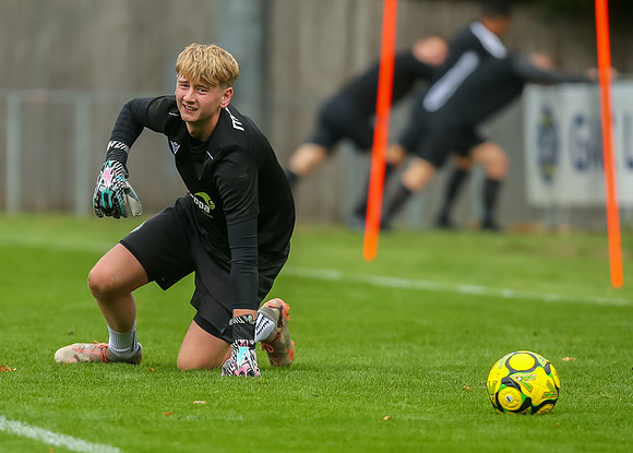 ISE_EastGrinstead_0-6_AShfordUnited_040