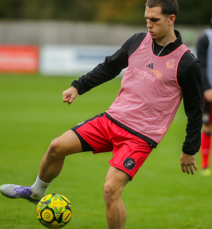 ISE_EastGrinstead_0-6_AShfordUnited_043