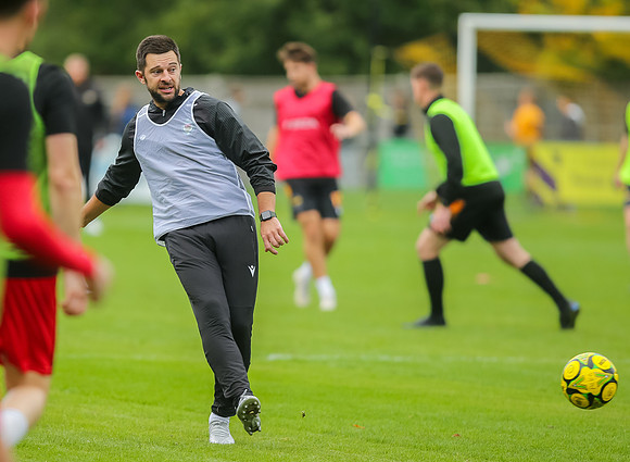 ISE_EastGrinstead_0-6_AShfordUnited_045