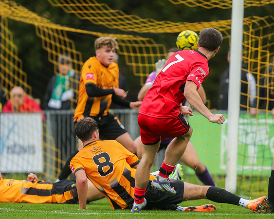 ISE_EastGrinstead_0-6_AShfordUnited_212