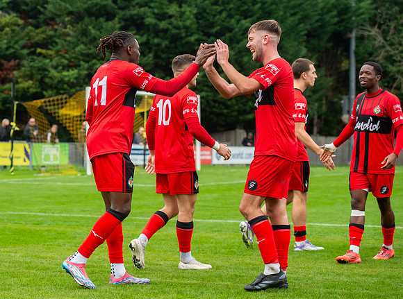 ISE_EastGrinstead_0-6_AShfordUnited_270