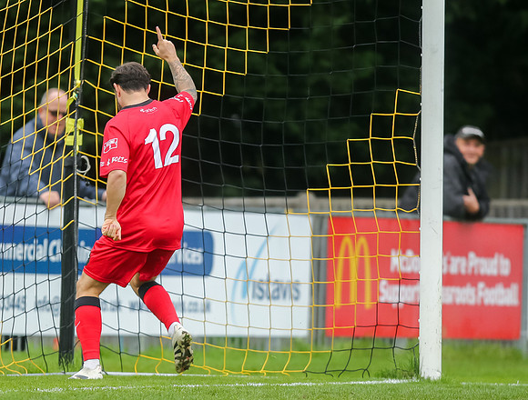 ISE_EastGrinstead_0-6_AShfordUnited_318