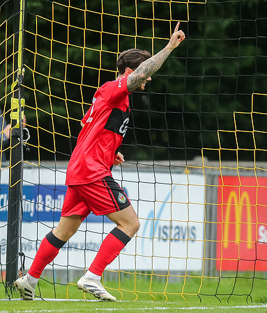ISE_EastGrinstead_0-6_AShfordUnited_321