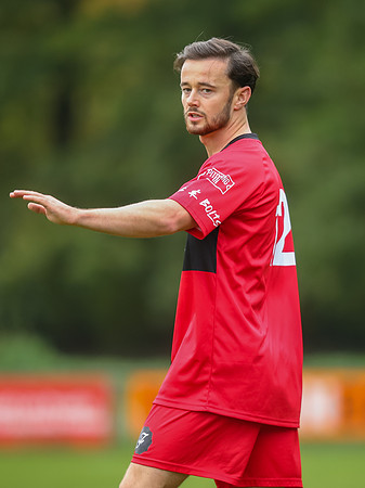 ISE_EastGrinstead_0-6_AShfordUnited_377