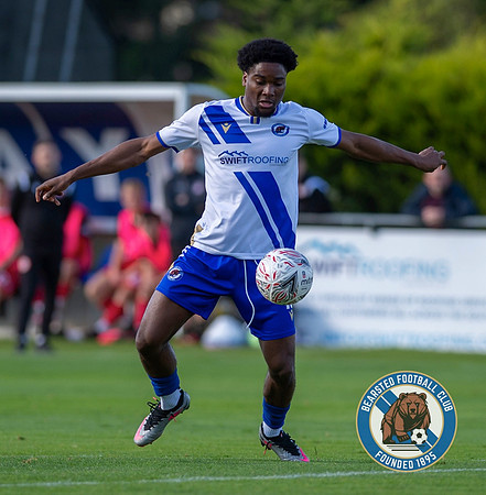 Bearsted_(2)_5-2_(0)_HollandsAndBlair_041