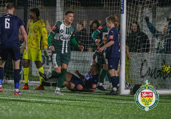 ISE_Ashford_(2)_3-1_(1)_BeckenhamTown_281