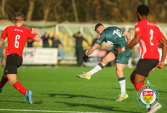 AshfordUnited_2-1_SheppeyUnited_338