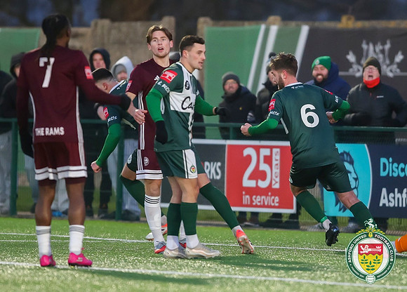 ISE_Ashford_3-2_CroydonAth_236