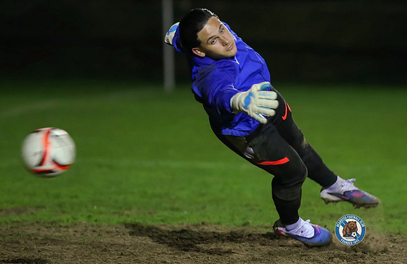SECFLSemiFinal_Greenwich_3-4_Bearsted_010