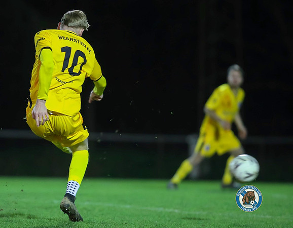 SECFLSemiFinal_Greenwich_3-4_Bearsted_031