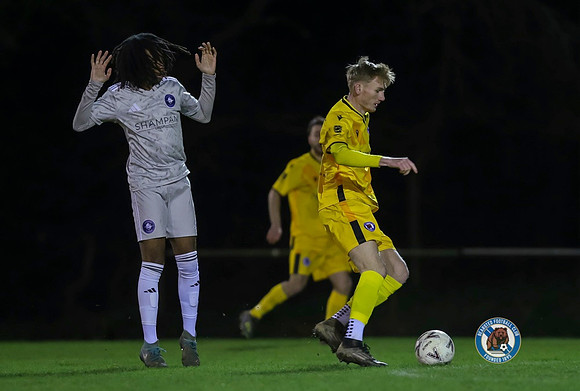 SECFLSemiFinal_Greenwich_3-4_Bearsted_034