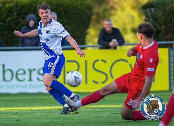 Bearsted_(2)_5-2_(0)_HollandsAndBlair_304
