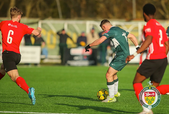 AshfordUnited_2-1_SheppeyUnited_337