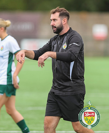 Ahsford_ladies_1-1_ Montpelier_Villa_017