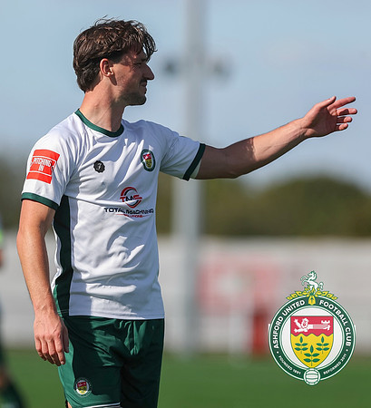 ISE_Ashford_4-0_Eastbourne_020