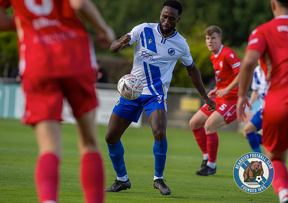 Bearsted_(2)_5-2_(0)_HollandsAndBlair_010