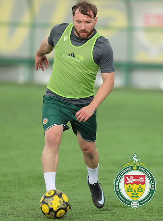 ISE_Ashford_2-2_Horley_040