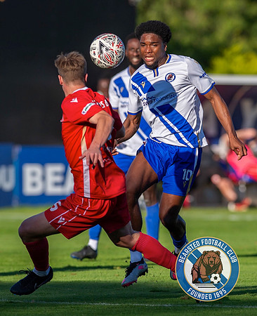 Bearsted_(2)_5-2_(0)_HollandsAndBlair_196
