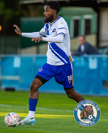 Bearsted_(2)_5-2_(0)_HollandsAndBlair_275