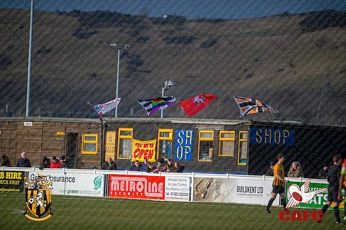 FIFC_v_CAFC_Warmup-fans-058