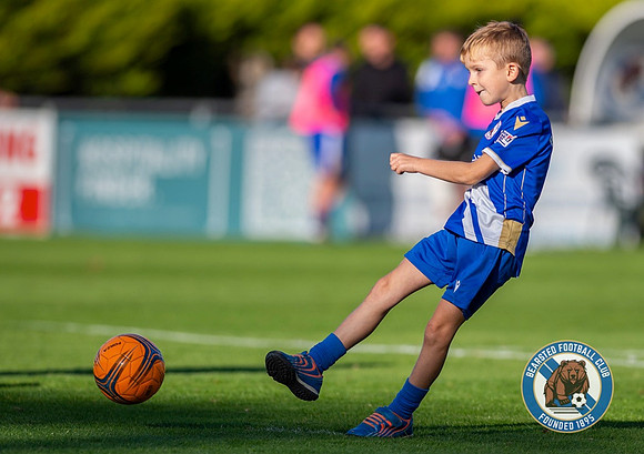 Bearsted_(2)_5-2_(0)_HollandsAndBlair_125