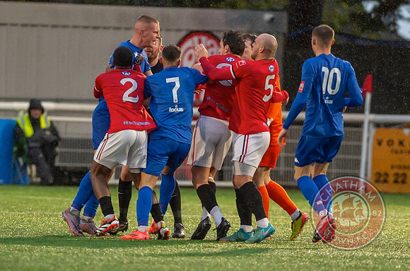 ChathamTown_(2)_5-0_(0)_Whitehawk_082