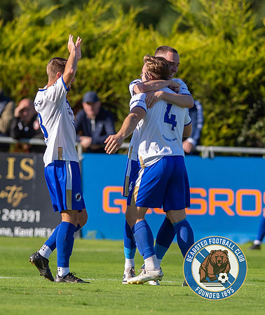 Bearsted_(2)_5-2_(0)_HollandsAndBlair_096