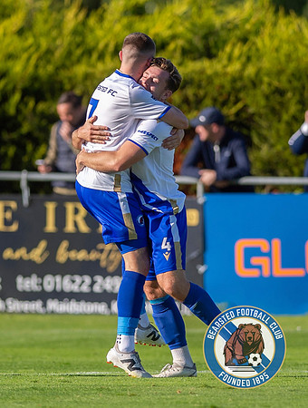 Bearsted_(2)_5-2_(0)_HollandsAndBlair_095