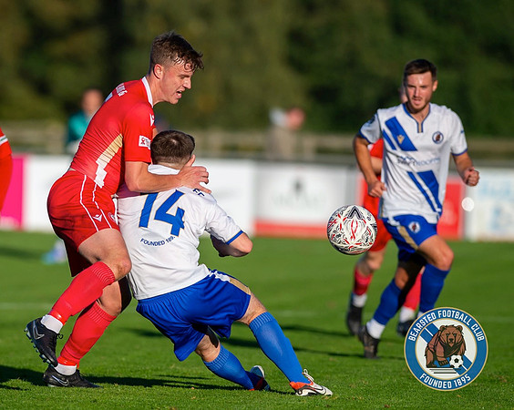 Bearsted_(2)_5-2_(0)_HollandsAndBlair_299