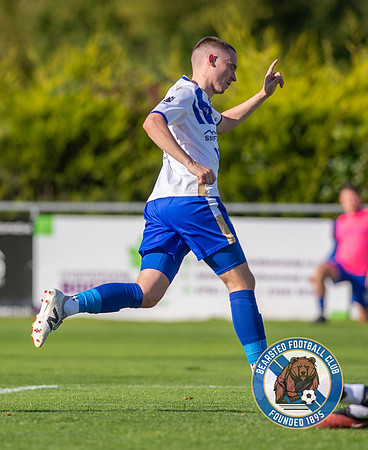 Bearsted_(2)_5-2_(0)_HollandsAndBlair_070