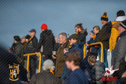 FIFC_v_CAFC_Warmup-fans-053