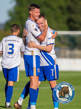 Bearsted_(2)_5-2_(0)_HollandsAndBlair_152