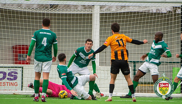 Ashford_0-1_EastGrinstead_160