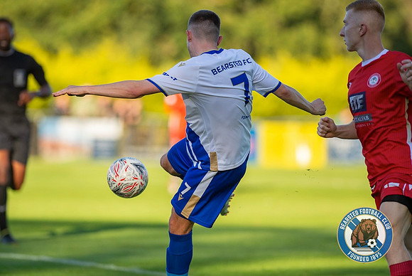Bearsted_(2)_5-2_(0)_HollandsAndBlair_237