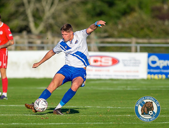 Bearsted_(2)_5-2_(0)_HollandsAndBlair_295
