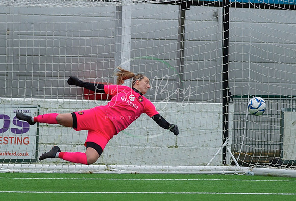 AshfordLadies_1-2_Ebbsfleet_079