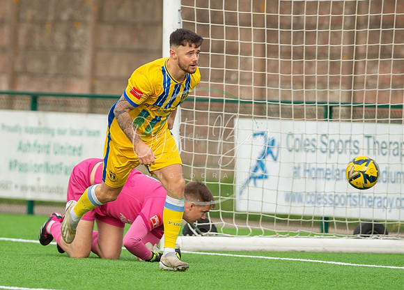 Ashford_1-5_Sittingbourne_214