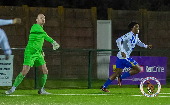 Kennington_1-1_Bearsted_054