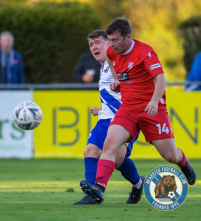 Bearsted_(2)_5-2_(0)_HollandsAndBlair_308