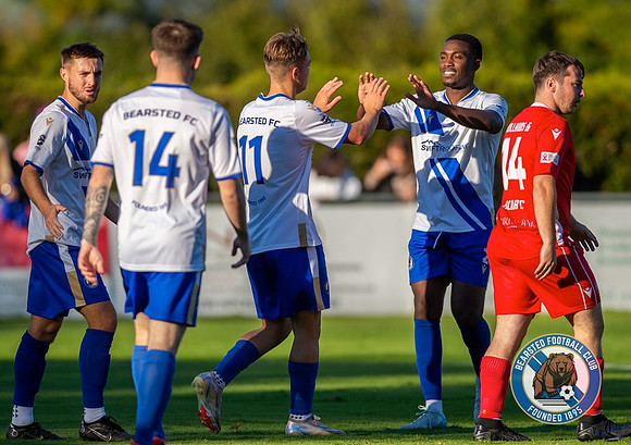 Bearsted_(2)_5-2_(0)_HollandsAndBlair_254
