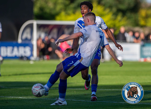 Bearsted_(2)_5-2_(0)_HollandsAndBlair_201