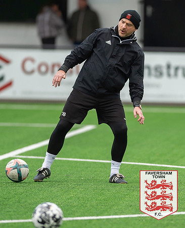 Faversham_v_WellingTown_003