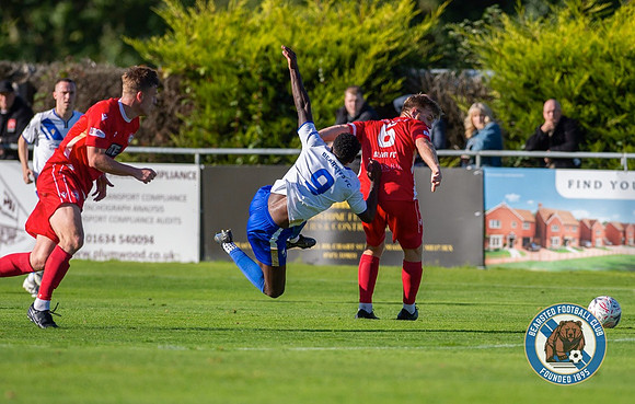 Bearsted_(2)_5-2_(0)_HollandsAndBlair_105