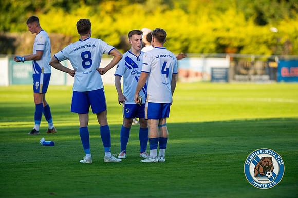 Bearsted_(2)_5-2_(0)_HollandsAndBlair_313