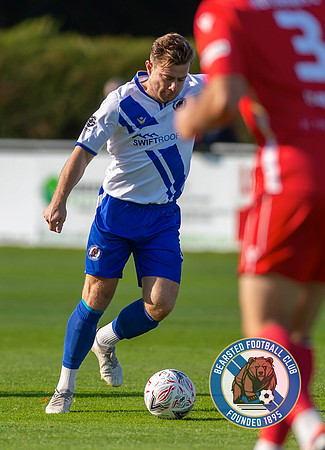 Bearsted_(2)_5-2_(0)_HollandsAndBlair_018